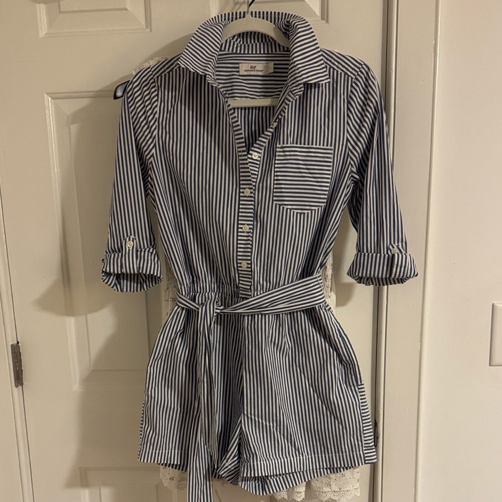 Vineyard Vines Blue and White Striped Shirt